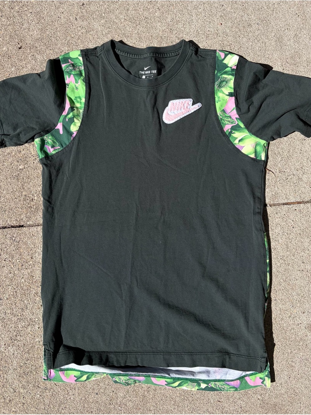 Nike Emerald Green Short Sleeve Tee with Green & Pink Tropical Accents